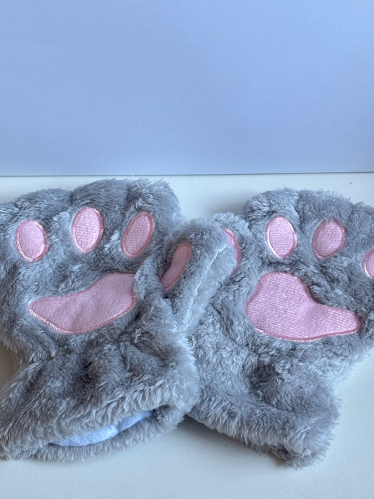 Plush Winter Gloves with Cat Paw Design - Half-Finger Thermal Gloves