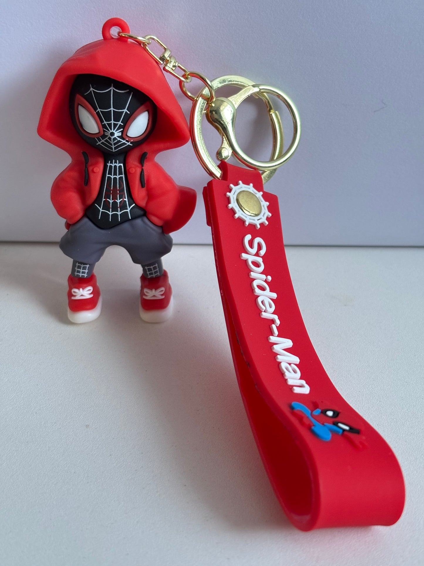 Spider-Man Keychain - Spider-/ Hooded Mask Replica with Iconic Logo &amp; Web Pattern