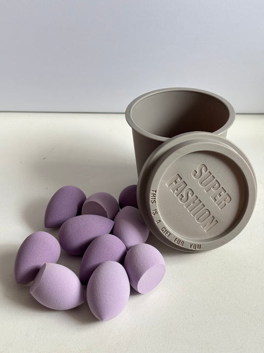 10 mini makeup sponges with mini cup