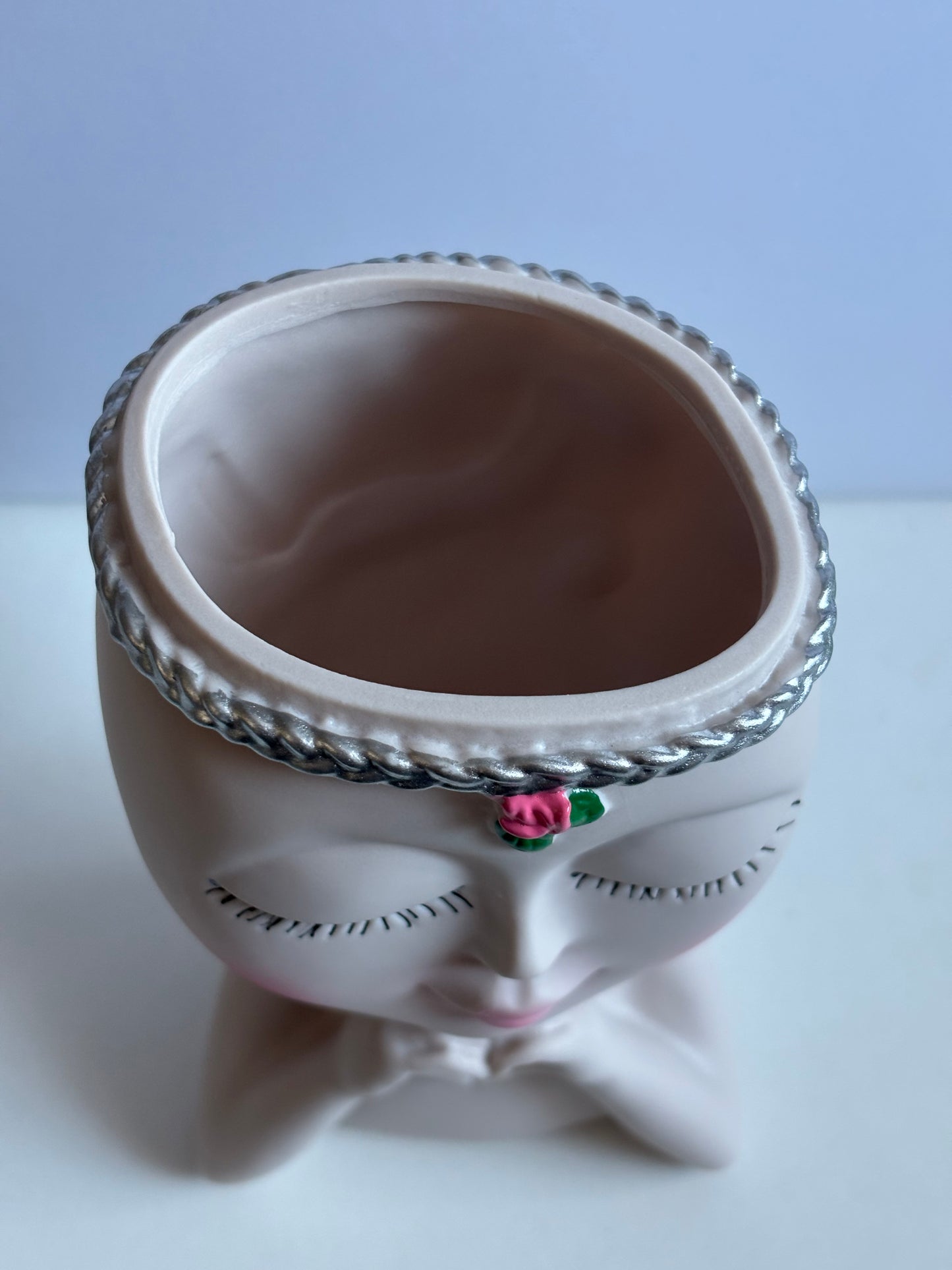 Luxury Modern Female Bust Plastic Storage Organizer with Floral Accents